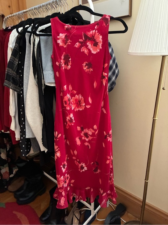 Johnnie Dresses & Skirts - Vintage Sleeveless Red Floral Midi Dress